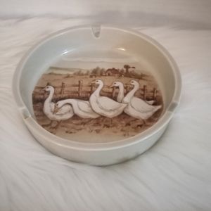 Vintage Otagiri Geese themed ashtray made in Japan